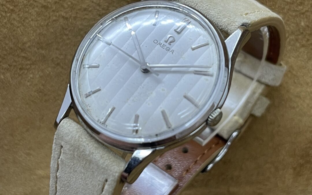 Omega curtain dial Ref 14757 62 SC